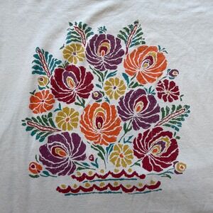 Peruvian Connection White Pima Cotton Floral Graphic Tee Short Sleeve Small